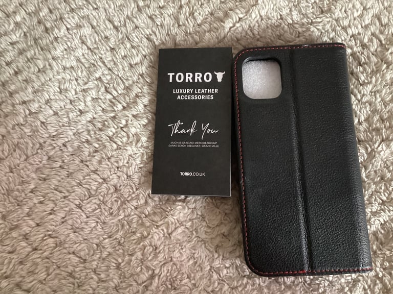 Torro Pro Leather Case - Excellent Condition Ted Baker apple I phone case 