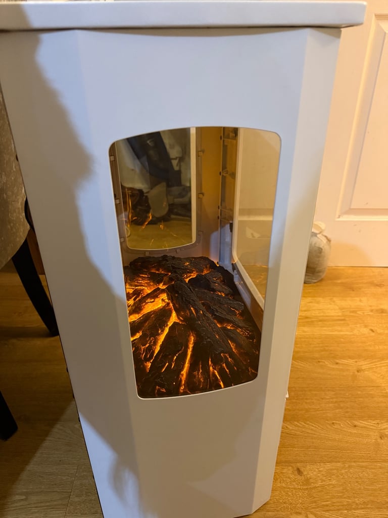 White Klarstein 2000w electric panoramic fire 