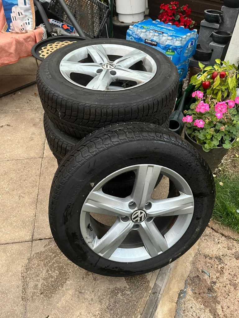 image for Volkswagen Tiguan Snow Tires