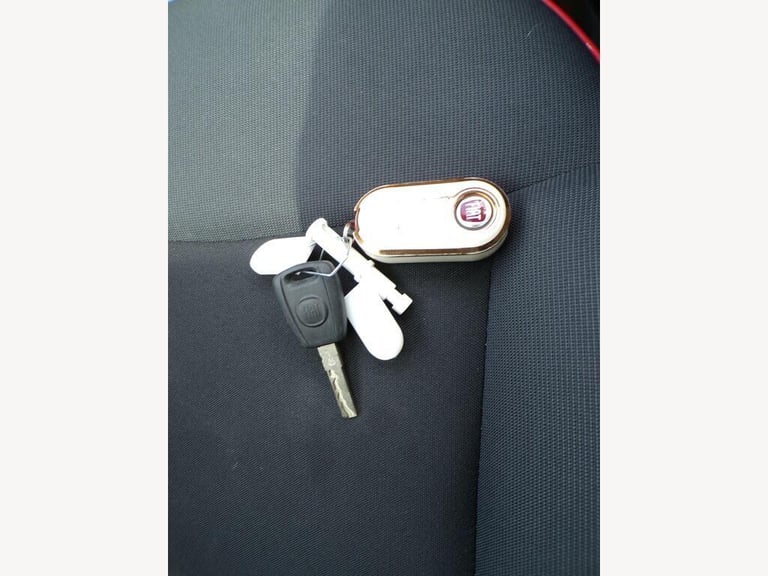 2022 Fiat 500 1.0 70hp Mild Hybrid (red) HATCHBACK Petrol Manual