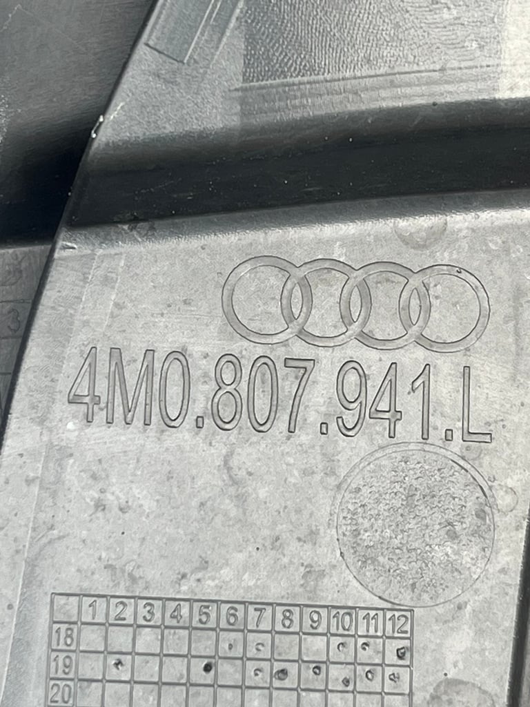 GENUINE AUDI Q7 S LINE REAR BUMPER AND DIFFUSER 2015-ON 4M0