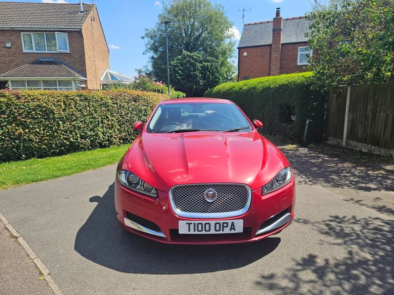 2013 Jaguar XF 2.2d [200] Premium Luxury 4dr Auto SALOON Diesel Automatic