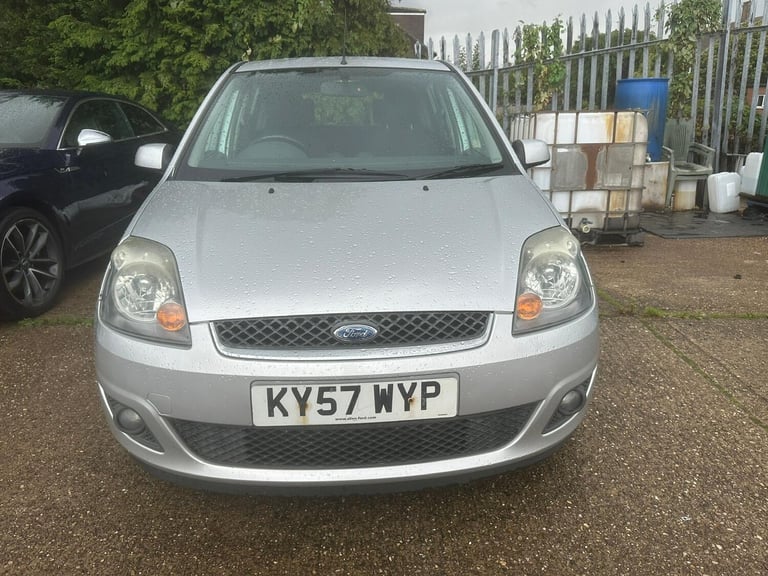 Ford Fiesta 1.4 Zetec Climate 5dr Petrol Manual - Image 4