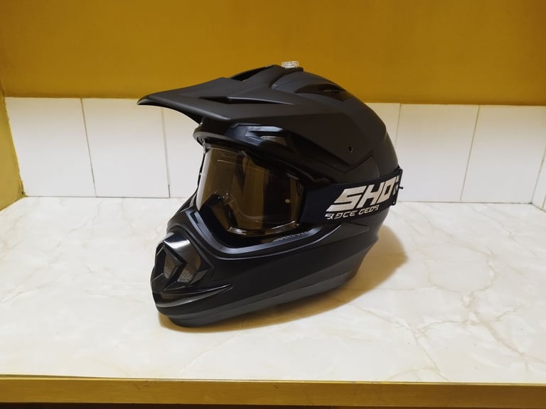Black Motocross Helmet (Medium) & Shot Goggles 