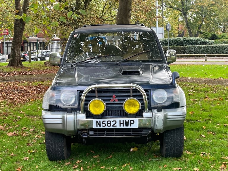 2005 Mitsubishi Pajero 2.8TD AUTOMATIC*WOW ONLY 73,302 WARRANTED LOW MILES*HPI CLEAR*CUSTOM SEATS...