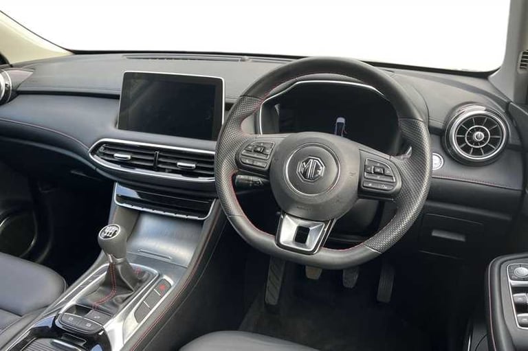 2024 MG MG HS 1.5 T-GDI TROPHY 5DR Hatchback Petrol Manual