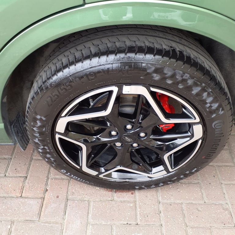 2024 74 FORD KUGA 2.5 DURATEC 14.4KWH ST-LINE X SUV 5DR PETROL PLUG-IN HYBRID CV