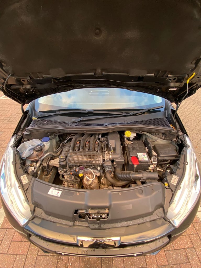 Peugeot, 208, Hatchback, 2017, Manual, 1199 (cc), 3 doors 