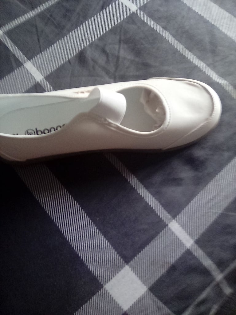 image for Woman's shoes