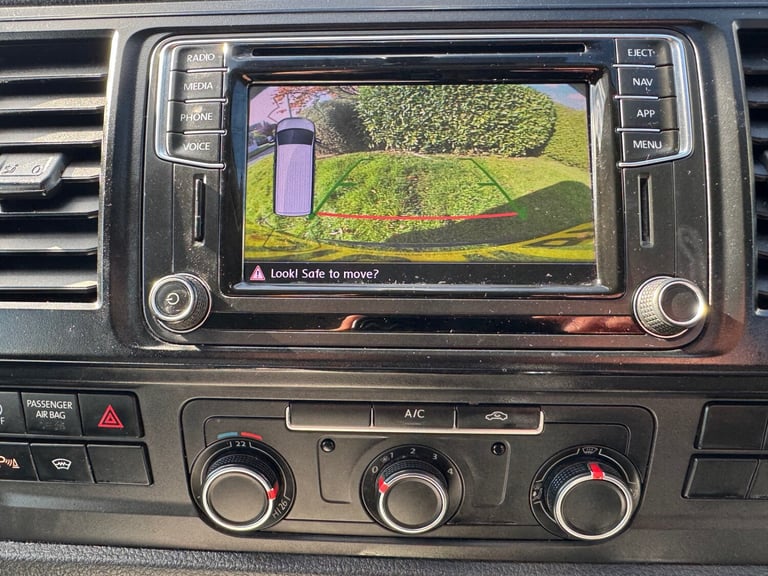 2018 Volkswagen Transporter 2.0 TDI BMT 150 Highline Kombi Van DSG WINDOW VAN Diesel Automatic