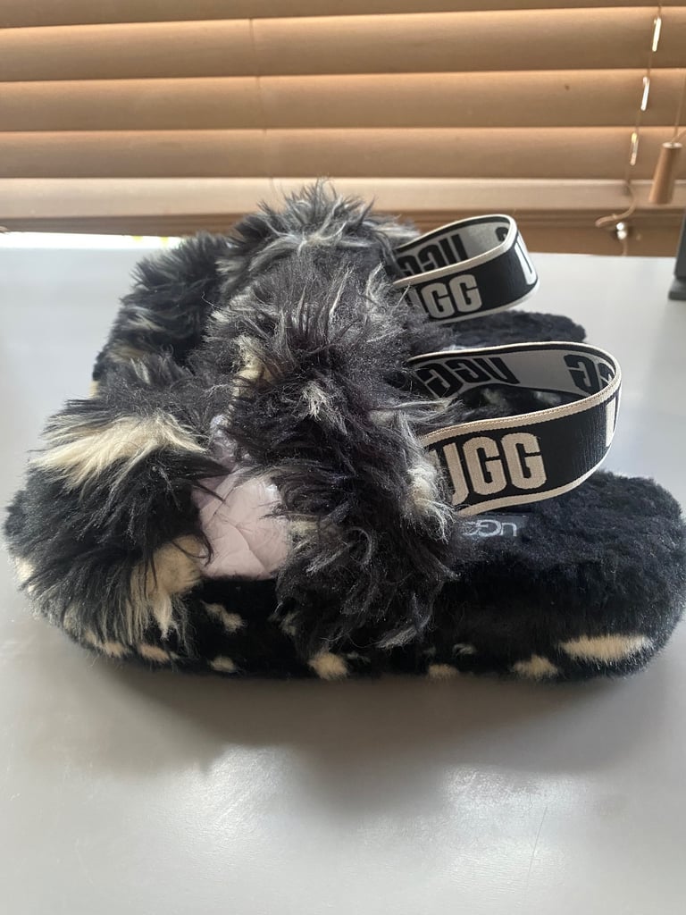 UGG fluffy platform slippers in size UK5 VGC
