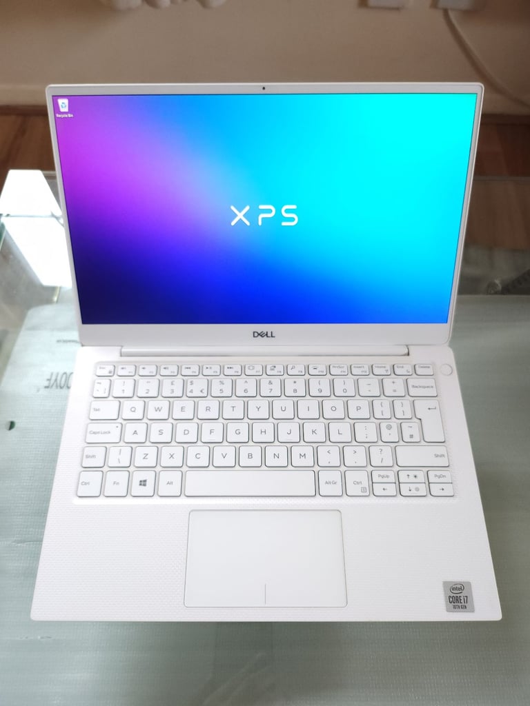 image for ❤️ Dell XPS 13 7390 4K Touchscreen i7-10510U 16GB RAM 512GB SSD Alpine White Carbon Fibre Laptop