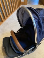 Oyster 2 pram package (carrycot never used)