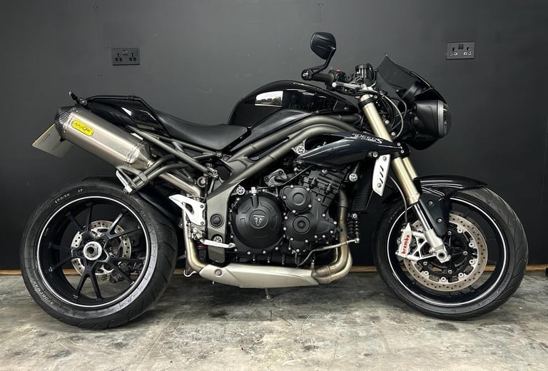 2017 17-PLATE TRIUMPH SPEEDTRIPLE 1050 S ** 9,383 MILES ** FSH ** EXTRAS **