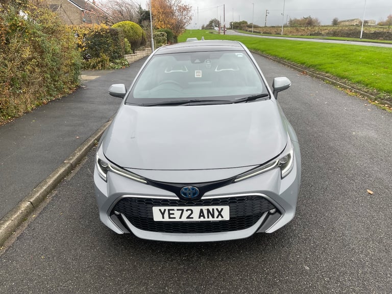 TOYOTA COROLLA PETROL HATCHBACK 1.8 VVT-i Hybrid Excel 5dr CVT [Panoramic Roof]