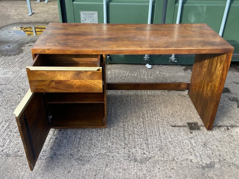 Wooden Desk one drawer one door 