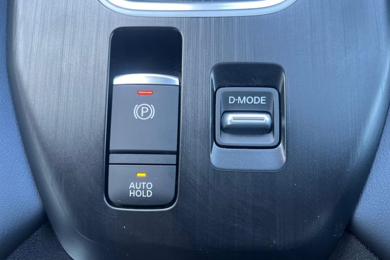 2022 Nissan Qashqai 1.3 DiG-T MH 158 Tekna [Bose] 5dr Manual Hatchback Petrol Manual