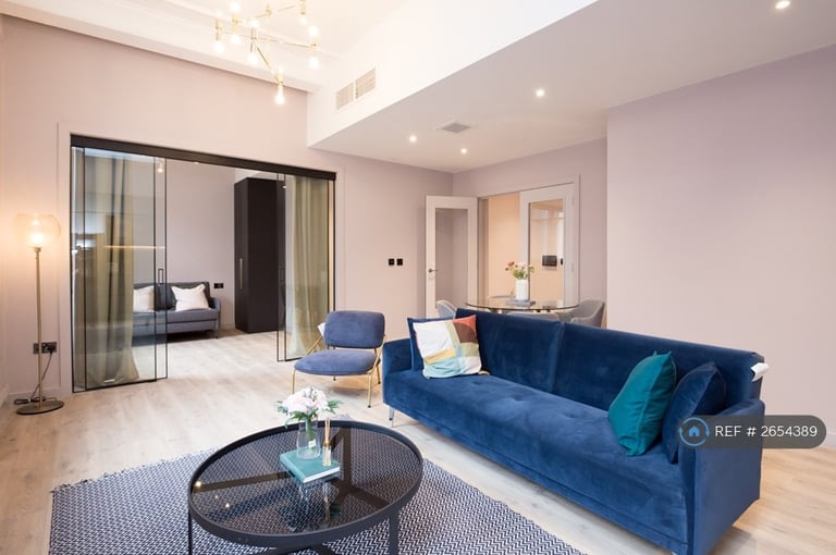 2 bedroom flat in Charlotte Street, Manchester, M1 (2 bed) (#2654389)