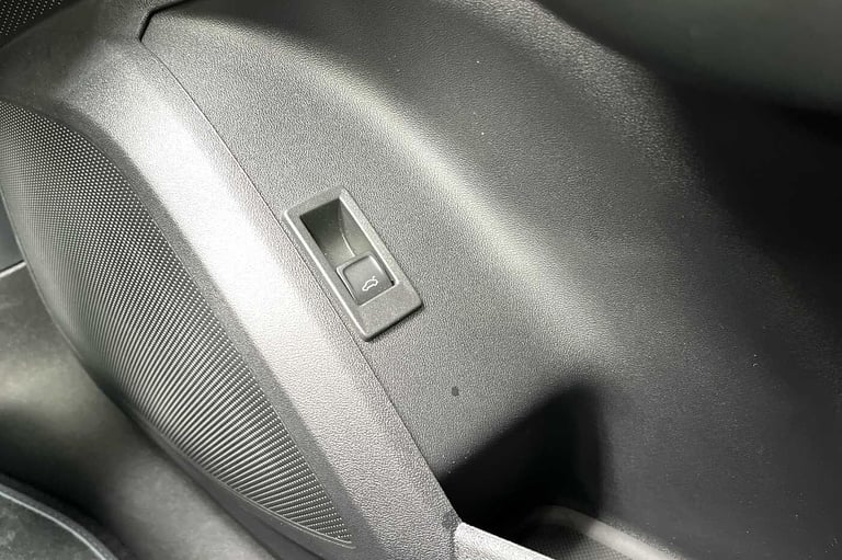 2025 Audi Q5 2.0 TDI Quattro S Line 5dr S Tronic ESTATE DIESEL Automatic