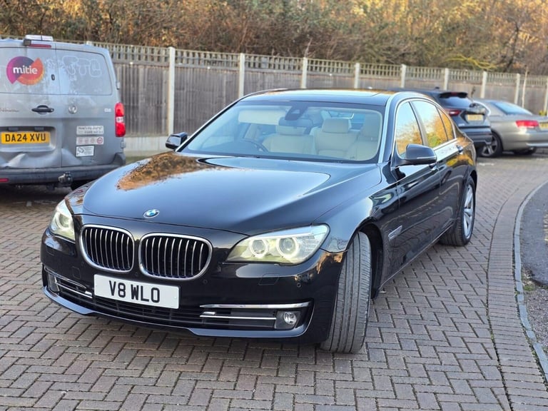 2013 BMW 7 Series 4.4 750Li V8 SE Auto Euro 5 (s/s) 4dr Saloon Petrol Automatic
