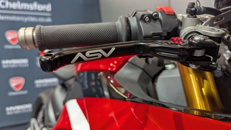 2024 Ducati Panigale V2 955 Euro 5
