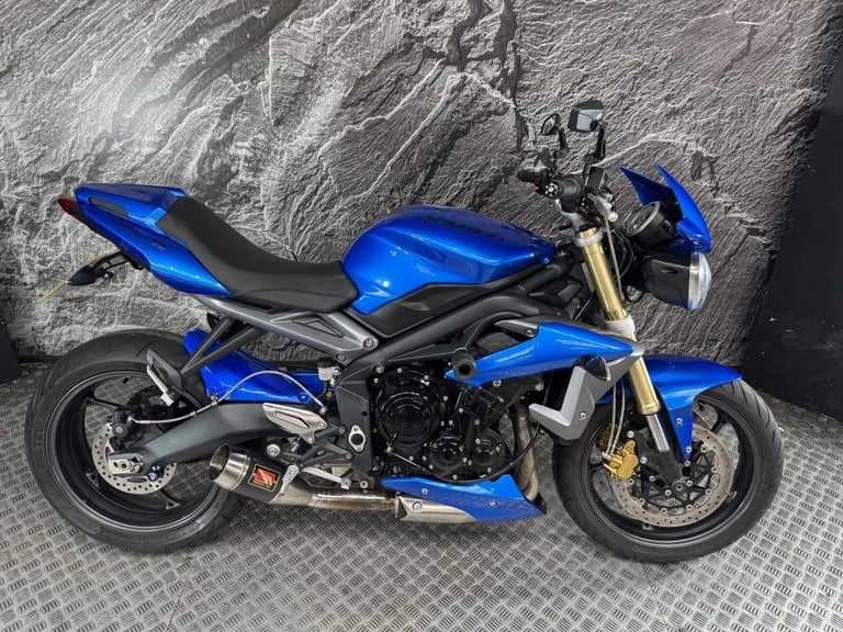 TRIUMPH STREET TRIPLE 675 2013