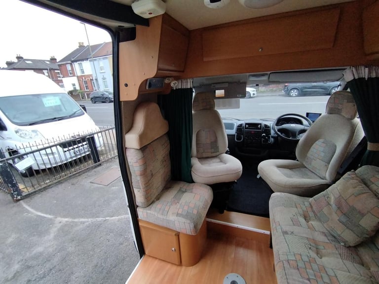 Trigano Tribute 2 berth 3 seat belts DIESEL MANUAL 2004/53