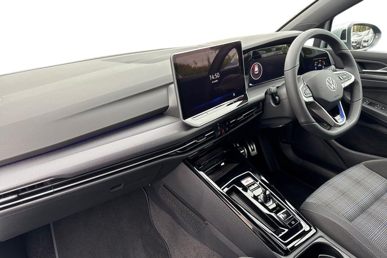 2025 Volkswagen Golf 1.5 TSI 272 GTE eHybrid 5dr DSG **HEADS UP DISPLAY + PAN ROOF** Hatchback PE...