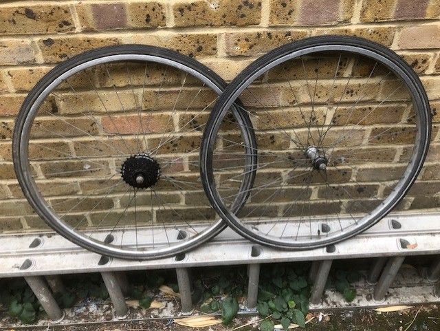 image for Bike wheels pair 700x25c.