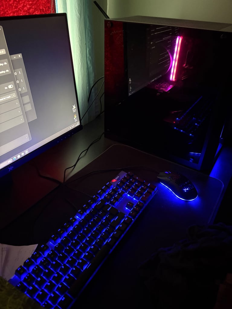Ryzen 5 5600G, RX 6600 Gaming PC + Monitor & Keyboard, Mouse