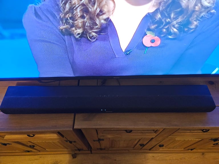 Denon DHT-S216 soundbar with remote control, built in subwoofers, Bluetooth 