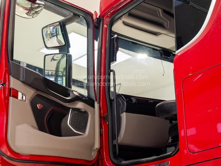2021 (21) SCANIA 580S V8 HIGHLINE 6X2 TAG AXLE
