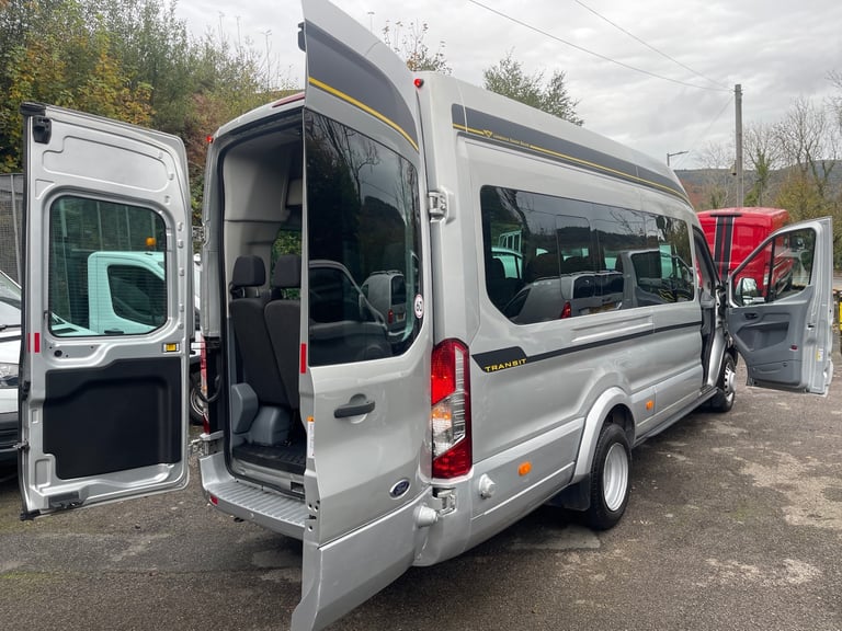 2016 Ford Transit 2.2 TDCi 125ps H3 17 Seater TREND / EURO 6 Minibus Diesel Manual