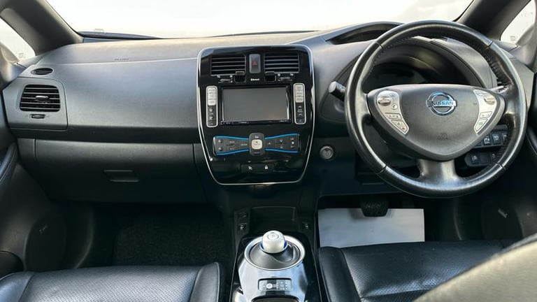 2015 Nissan Leaf 80kW Tekna 24kWh 5dr Auto HATCHBACK ELECTRIC Automatic