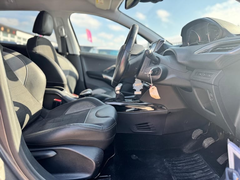 2016 Peugeot 2008 1.2 PureTech Allure Euro 6 (s/s) 5dr HATCHBACK Petrol Manual