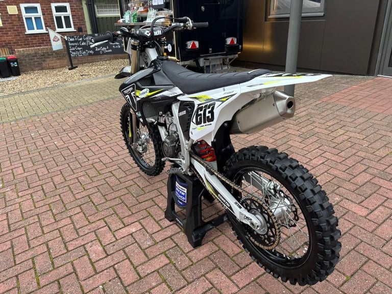 TRIUMPH TF 450-RC EDITION 2025 - 24 HOURS USE - TRIUMPH LC GPA FITTED