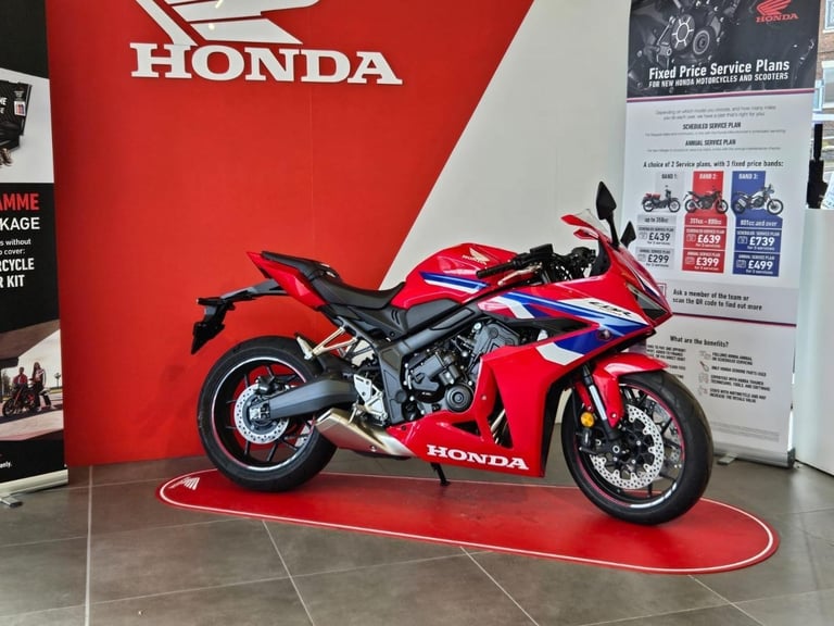 2024 HONDA CBR650R E-CLUTCH BRAND NEW £500 OFF
