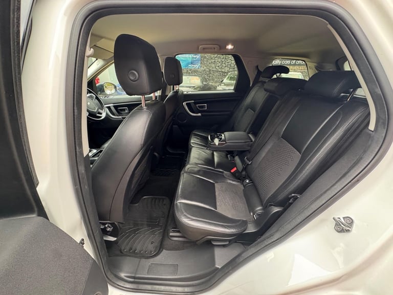 2017 Land Rover Discovery Sport 2.0 TD4 SE Tech 4WD Euro 6 (s/s) 5dr ESTATE Diesel Manual