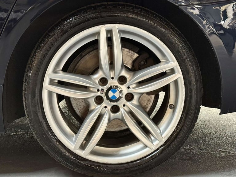 2015 BMW 5 Series 3.0 535i ActiveHybrid 5 M Sport Auto Euro 6 (s/s) 4dr Saloon Hybrid Automatic