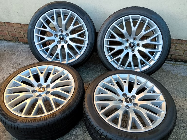 19" FORD MUSTANG ALLOYS 5x114.3 WHEELS TYRES 9J ET45 70.5CB JDM FITMENT