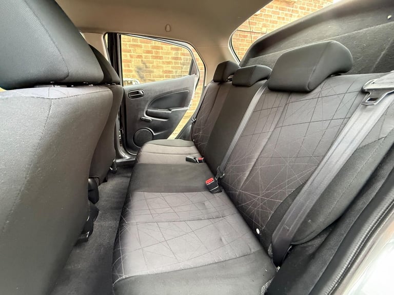 2015 Mazda Mazda2 1.3 SE Euro 5 5dr (a/c) HATCHBACK Petrol Manual