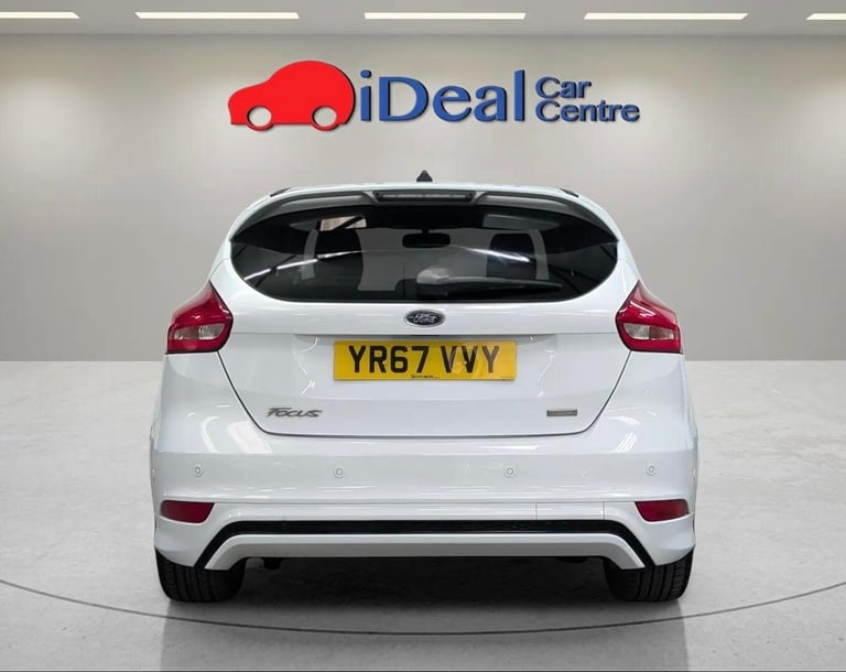 2017 Ford Focus 1.0T EcoBoost ST-Line Euro 6 (s/s) 5dr HATCHBACK Petrol Manual