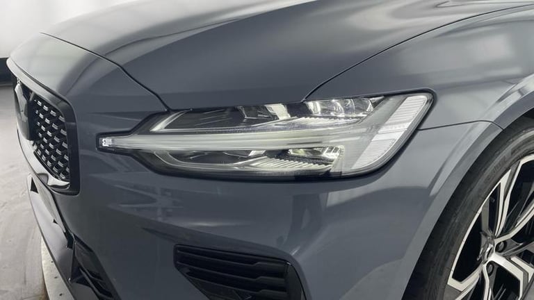 2022 Volvo V60 Recharge Plus T6 AWD plug-in hybrid Electric/Petrol Dark Automatic Estate Hybrid A...