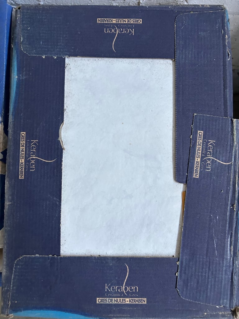 New Bathroom Spanish Ceramic White Tiles & Border Tile.