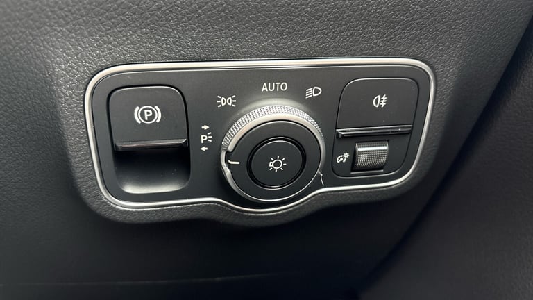 2025 Mercedes-Benz EQA 250+ 140kW AMG Line Prem Plus 70.5kWh 5dr Auto Electric Hatchback Hatchbac...