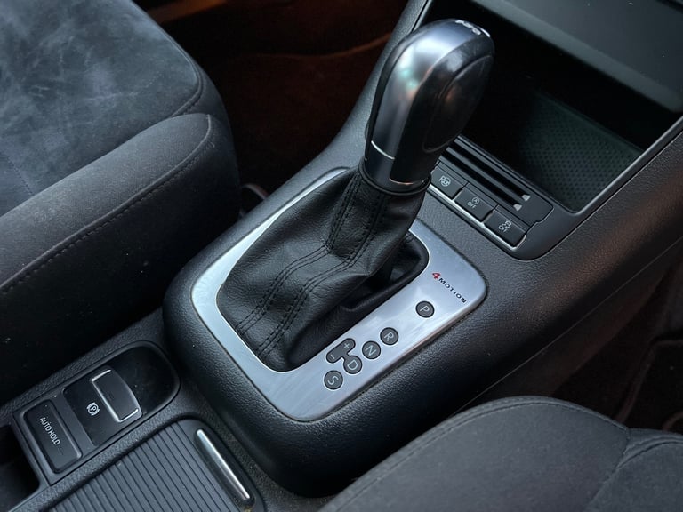 Volkswagen, TIGUAN, 2013 Automatic , 1968 (cc), 5 doors