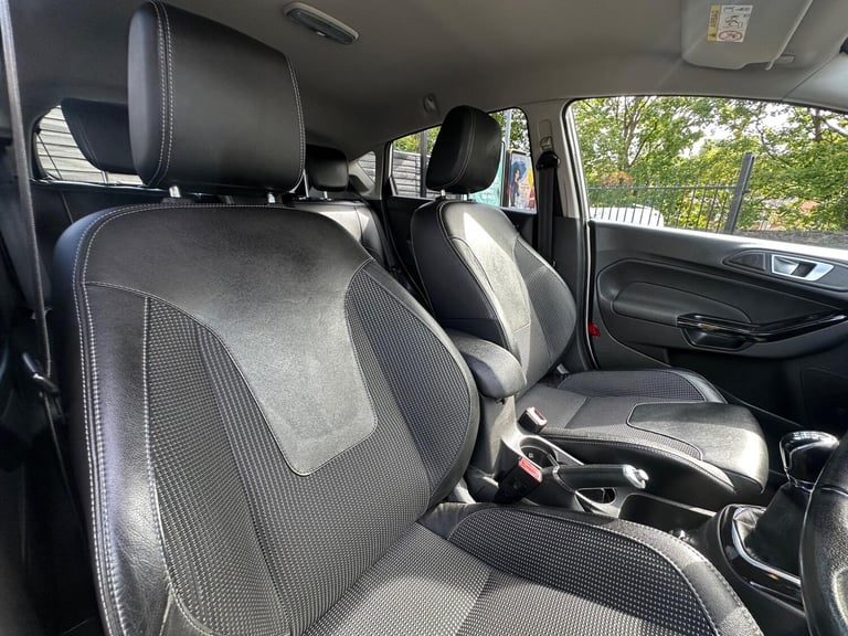 2014 Ford Fiesta 1.0T EcoBoost Titanium X Euro 5 (s/s) 5dr HATCHBACK Petrol Manual