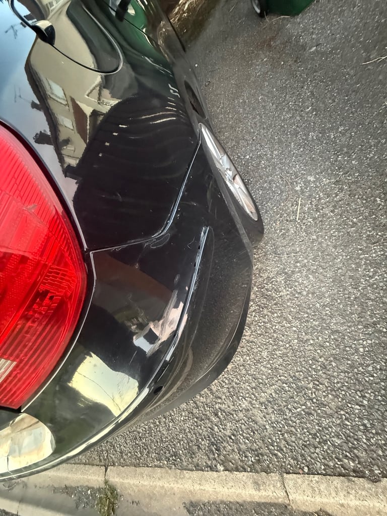 BMW, 1 SERIES, Hatchback, 2011, Manual, 1995 (cc), 5 doors