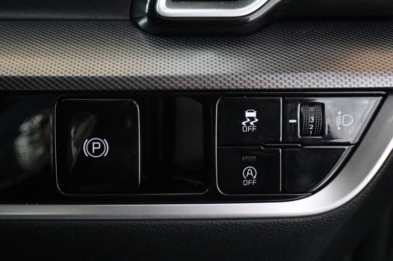 2023 Kia Sportage 1.6 T-GDi 3 5dr (APPLE CAR PLAY, HEATED SEATS) ESTATE Petrol Manual