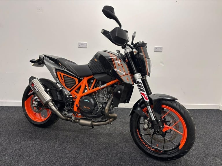 KTM 690 DUKE ** SCORPION EXHAUST - TAIL TIDY - SEAT COWL **